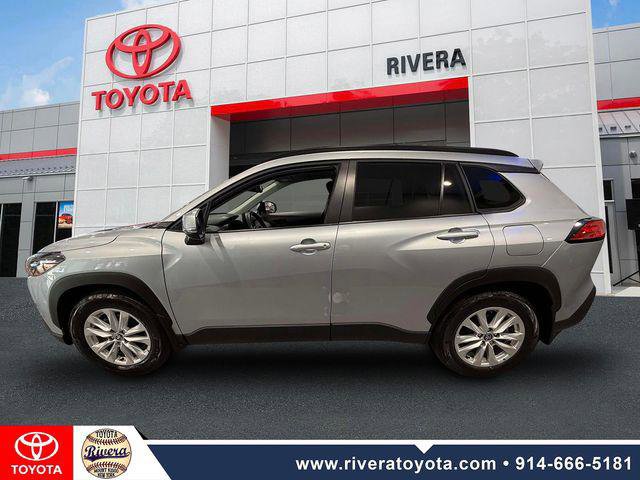 Certified 2024 Toyota Corolla Cross LE image 7