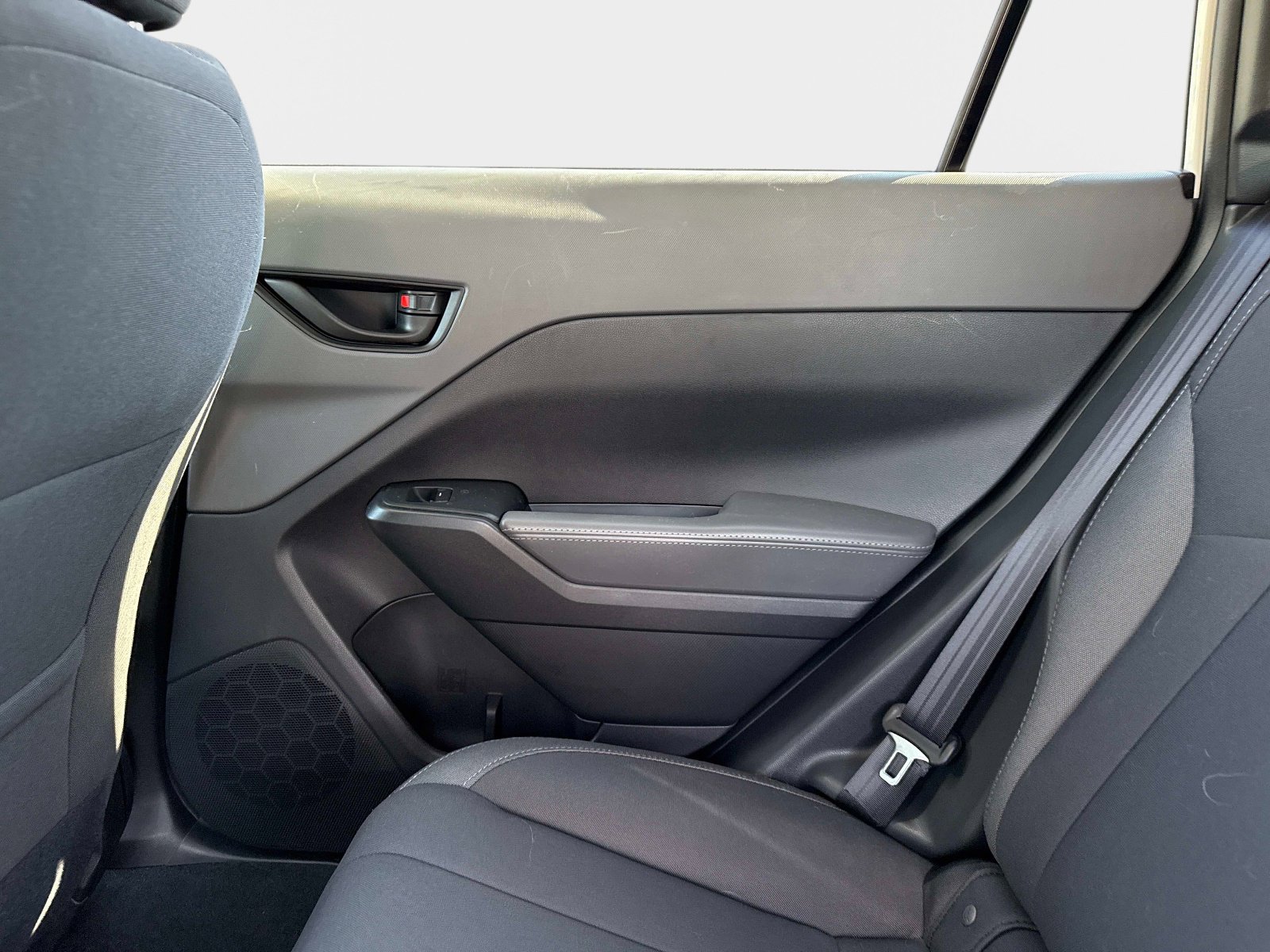 Used 2025 Subaru Crosstrek 2.0i Premium w/ Popular Package #4 image 15