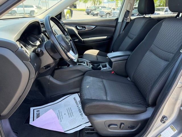 Used 2020 Nissan Rogue SV w/ Premium Package FWD image 14
