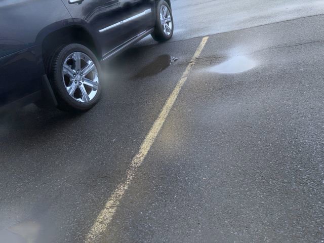 Used 2017 Cadillac Escalade Premium Luxury image 7