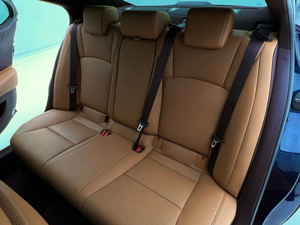 Used 2021 Lexus ES 350 w/ Premium Package image 15