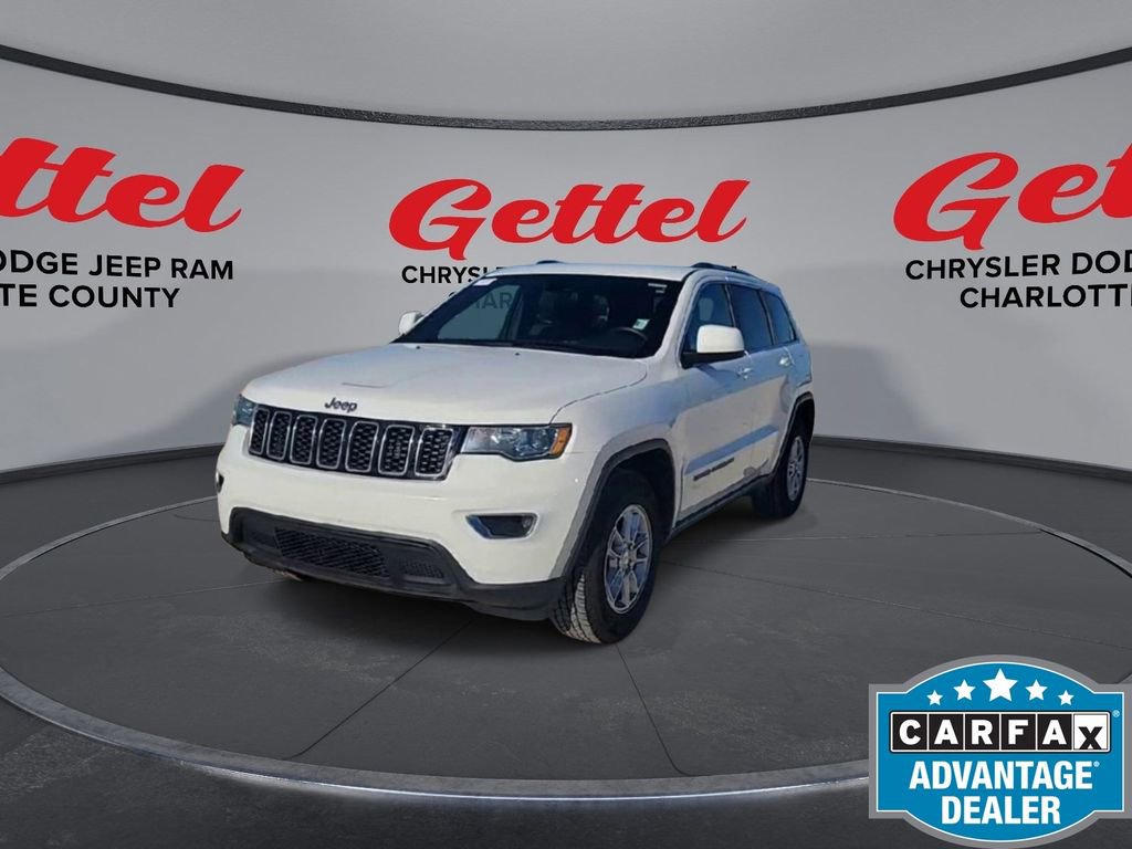 Used 2020 Jeep Grand Cherokee Laredo image 3