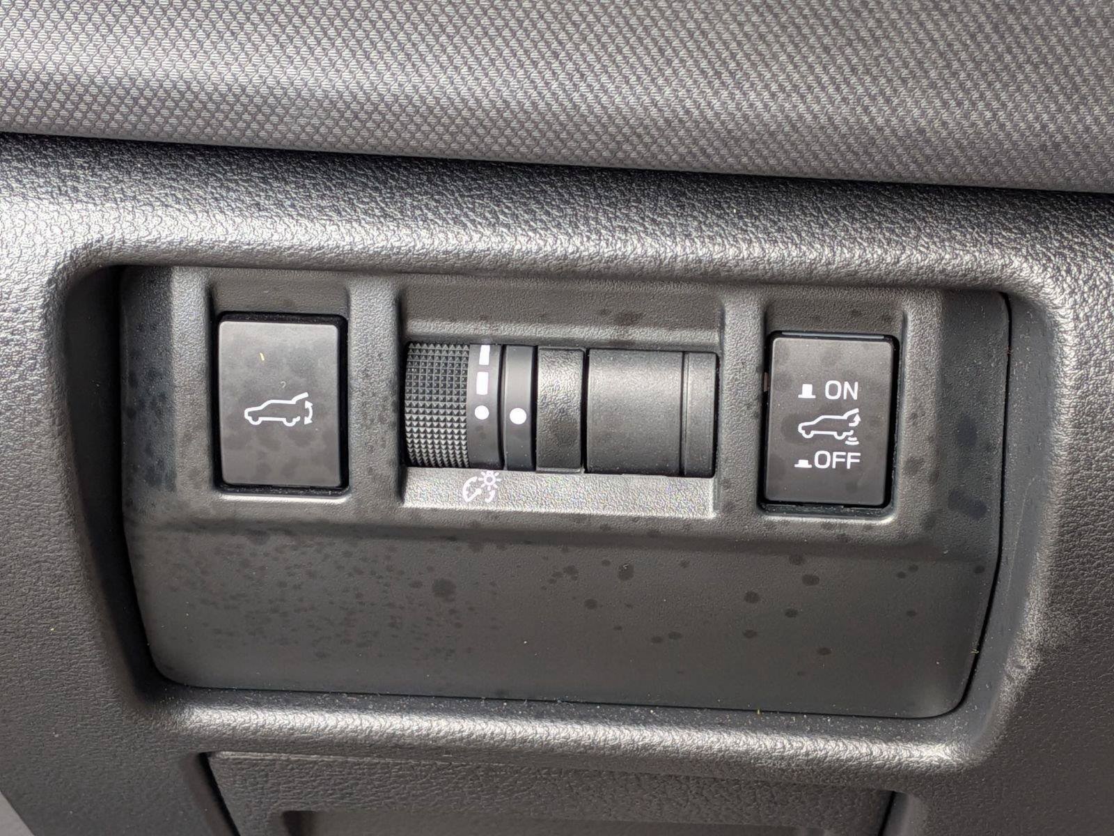 Used 2025 Subaru Forester Limited AWD/4WD image 25