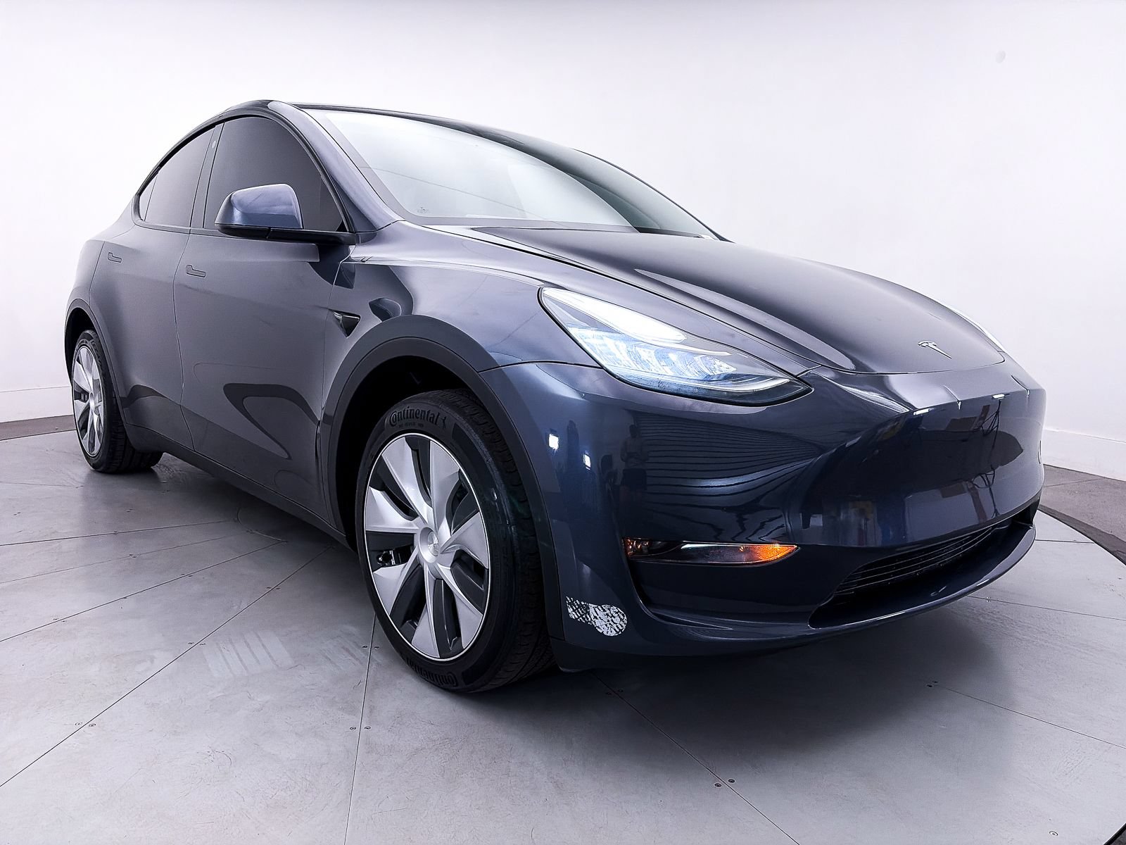Used 2023 Tesla Model Y Long Range AWD/4WD image 10