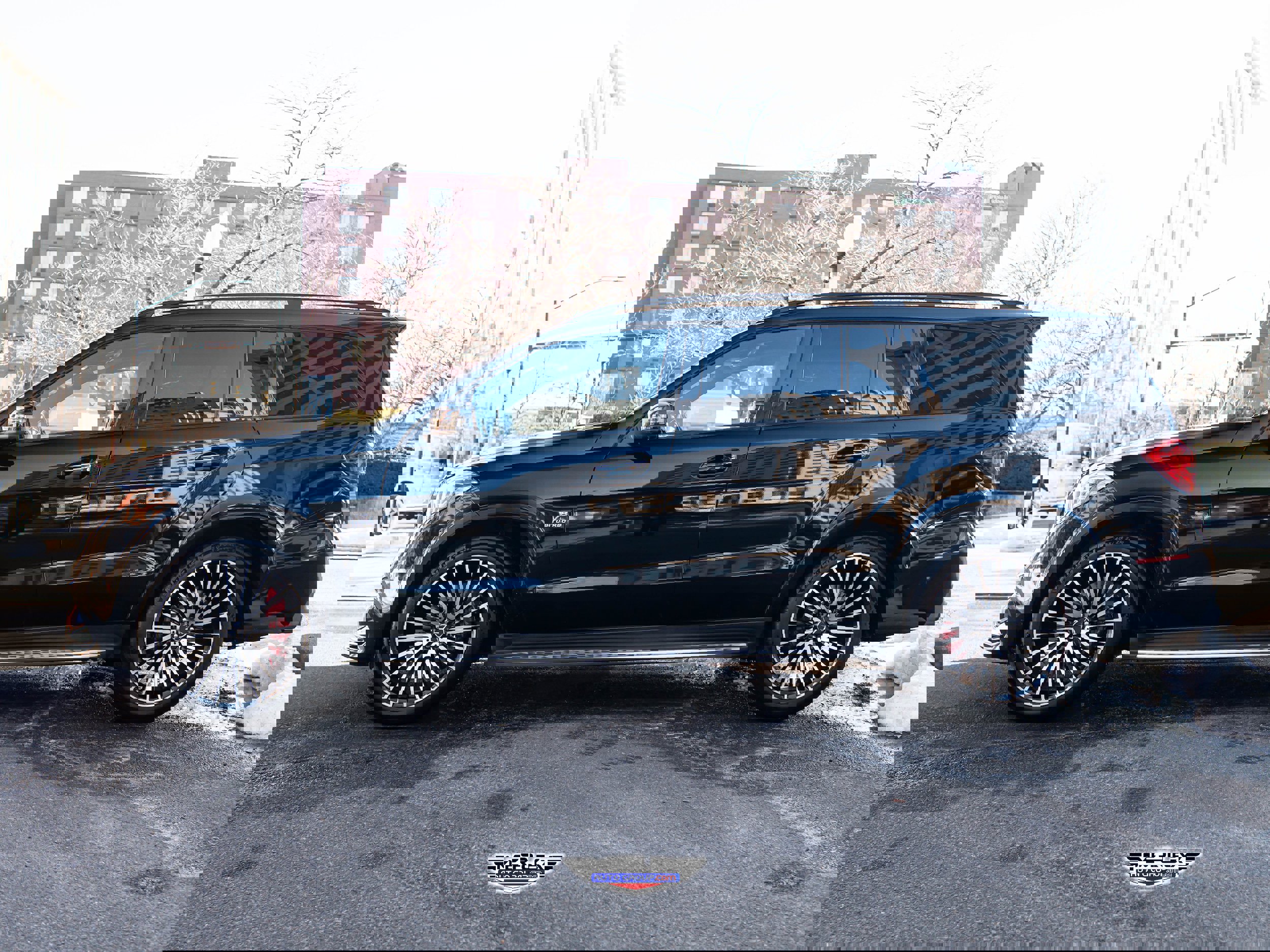 Used 2018 Mercedes-Benz GLS 63 AMG 4MATIC w/ AMG Night Styling Package image 4