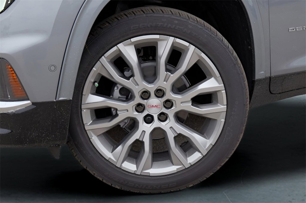 New 2026 GMC Acadia Denali w/ Super Cruise Package image 2