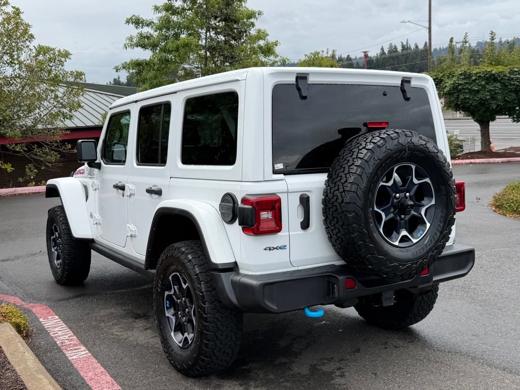 Used 2023 Jeep Wrangler Unlimited Rubicon 4xe w/ Cold Weather Group AWD/4WD image 5