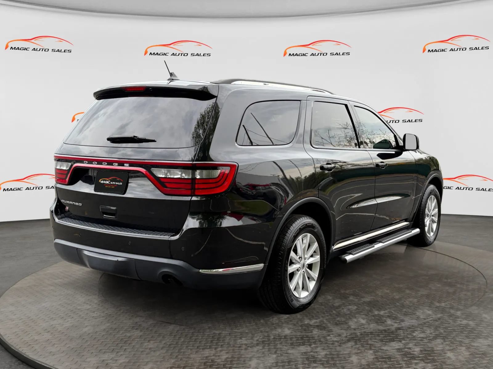 Used 2019 Dodge Durango SXT AWD/4WD image 10
