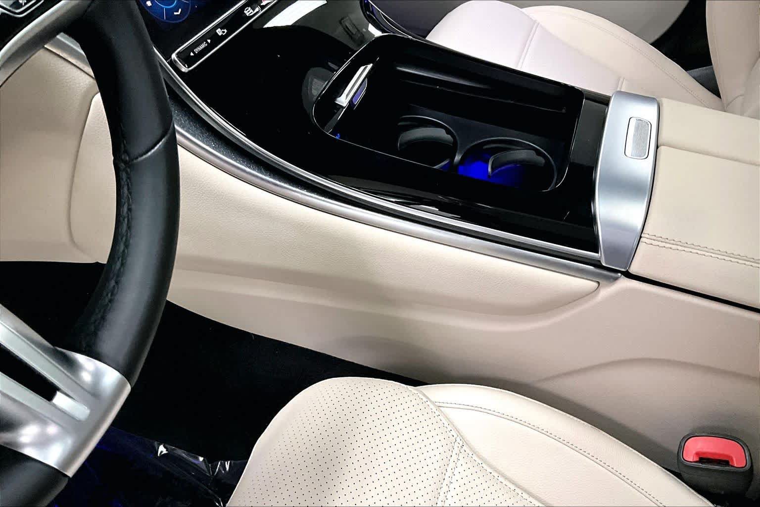 Used 2024 Mercedes-Benz GLC 300 4MATIC image 17