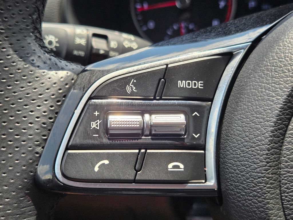 Certified 2021 Kia Forte GT-Line FWD image 22