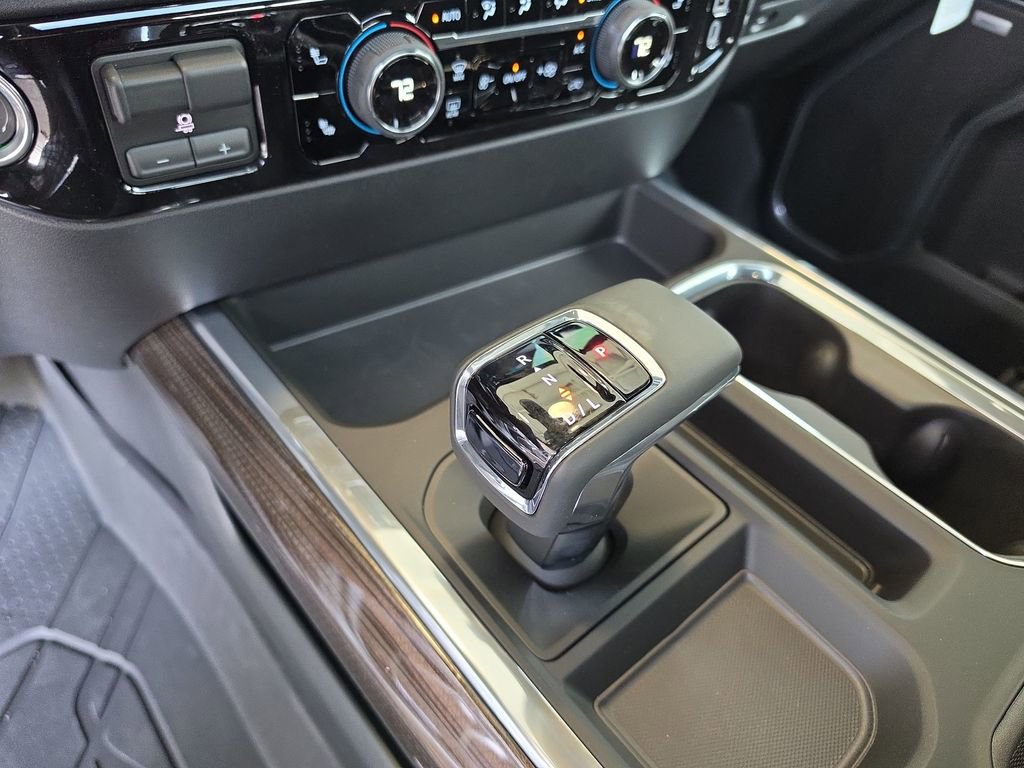 New 2026 Chevrolet Silverado 1500 RST w/ Redline Edition AWD/4WD image 17