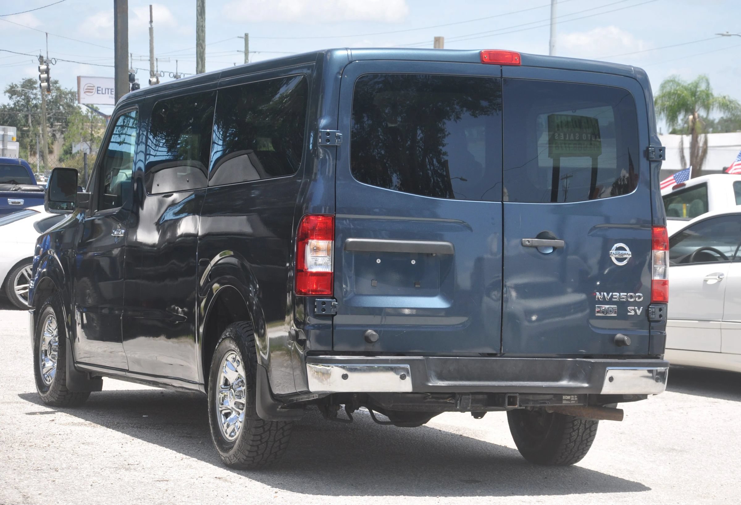 Used 2013 Nissan NV 3500 SV w/ Technology Pkg RWD image 36
