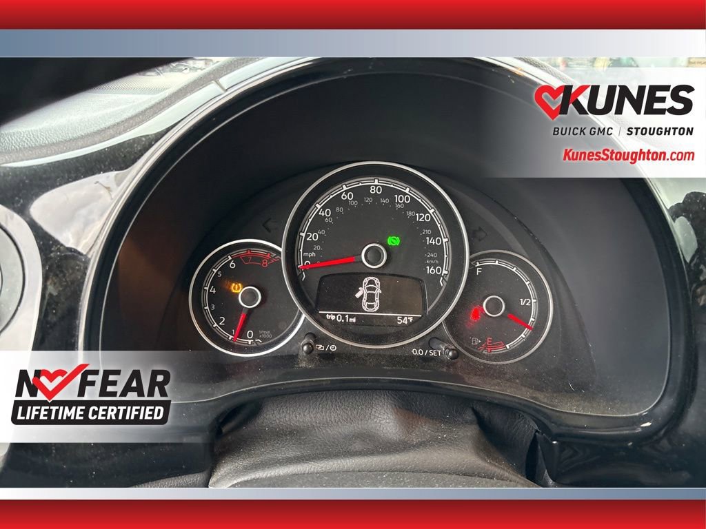 Used 2018 Volkswagen Beetle 2.0T S FWD image 28