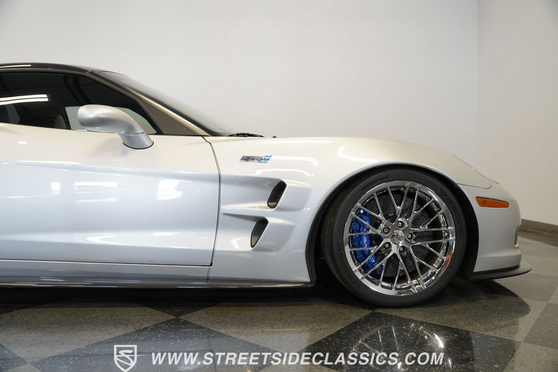 Used 2009 Chevrolet Corvette ZR1 w/ Preferred Equipment Group image 31