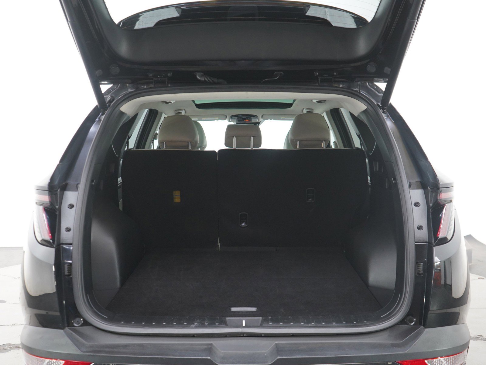 Used 2024 Hyundai Tucson Limited image 15