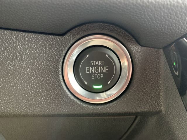 Used 2025 Chevrolet Traverse LT w/ Driver Confidence Package FWD image 17