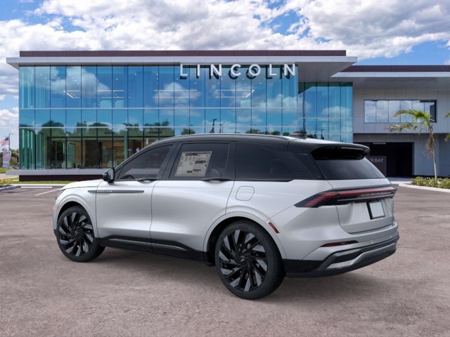 New 2026 Lincoln Nautilus Reserve w/ Jet Appearance Package AWD/4WD image 4