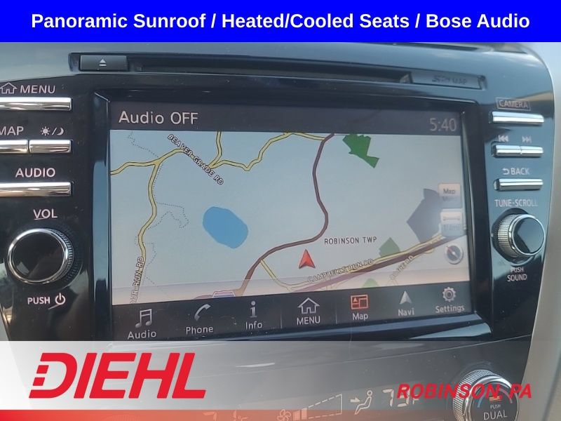 Used 2016 Nissan Murano Platinum w/ Platinum Technology Package FWD image 12