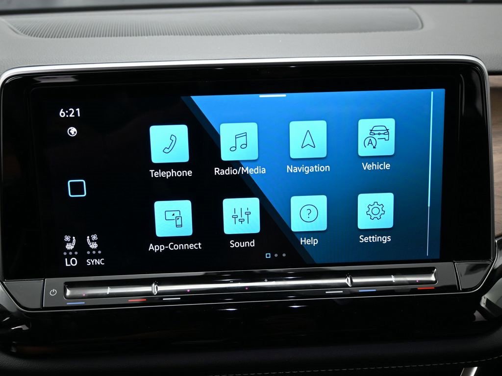 Used 2024 Volkswagen Atlas SE image 22