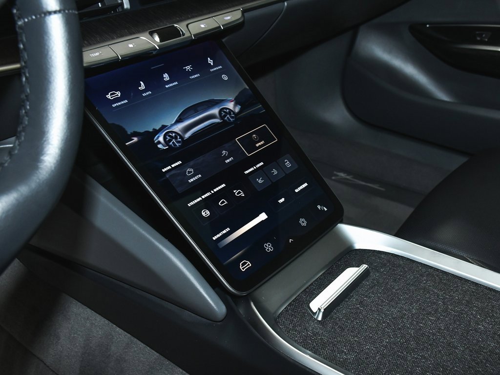 Used 2024 Lucid Air Grand Touring image 42