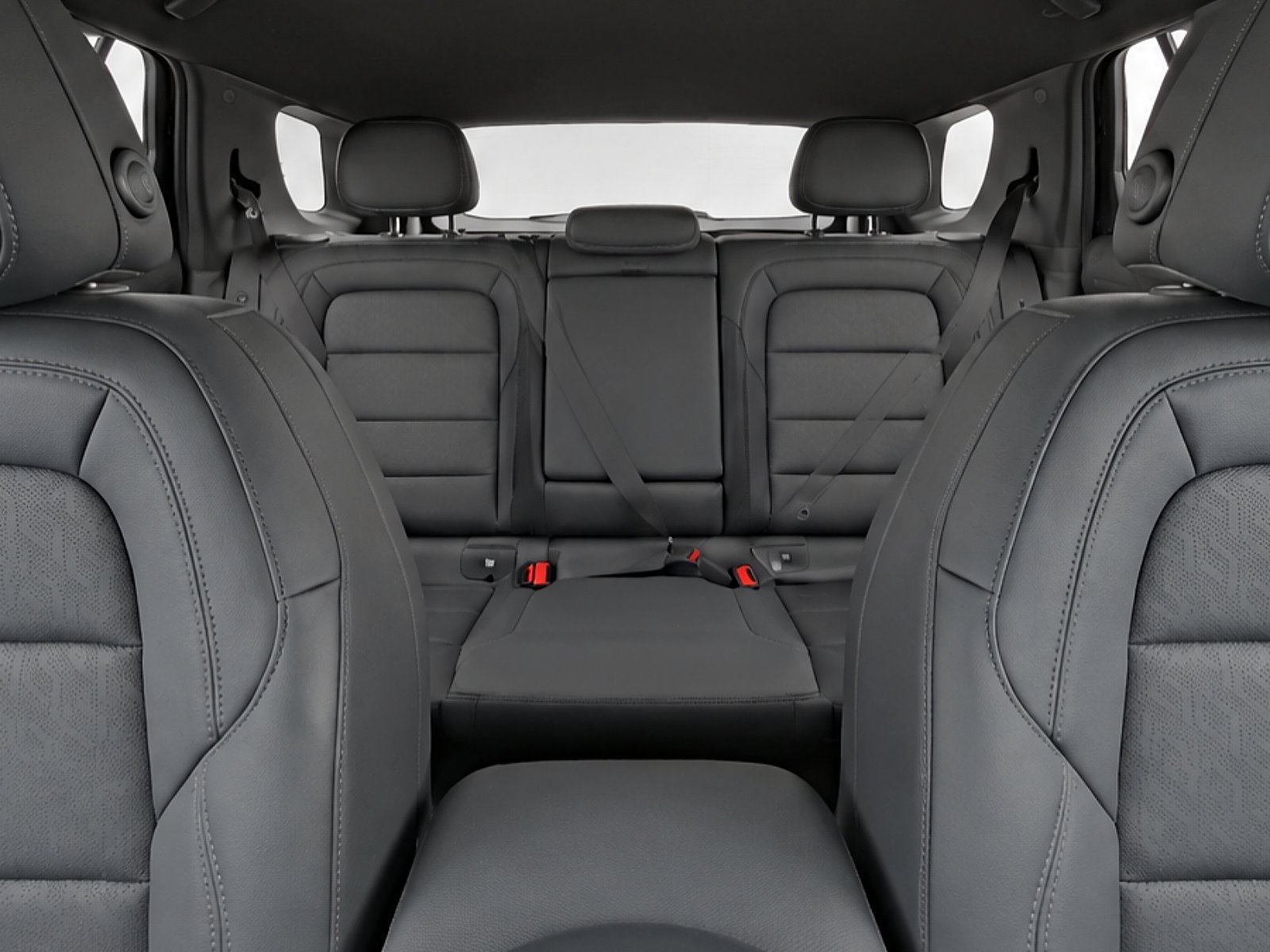 New 2027 Chevrolet Equinox LT w/ LPO, Floor Liner Package FWD image 24