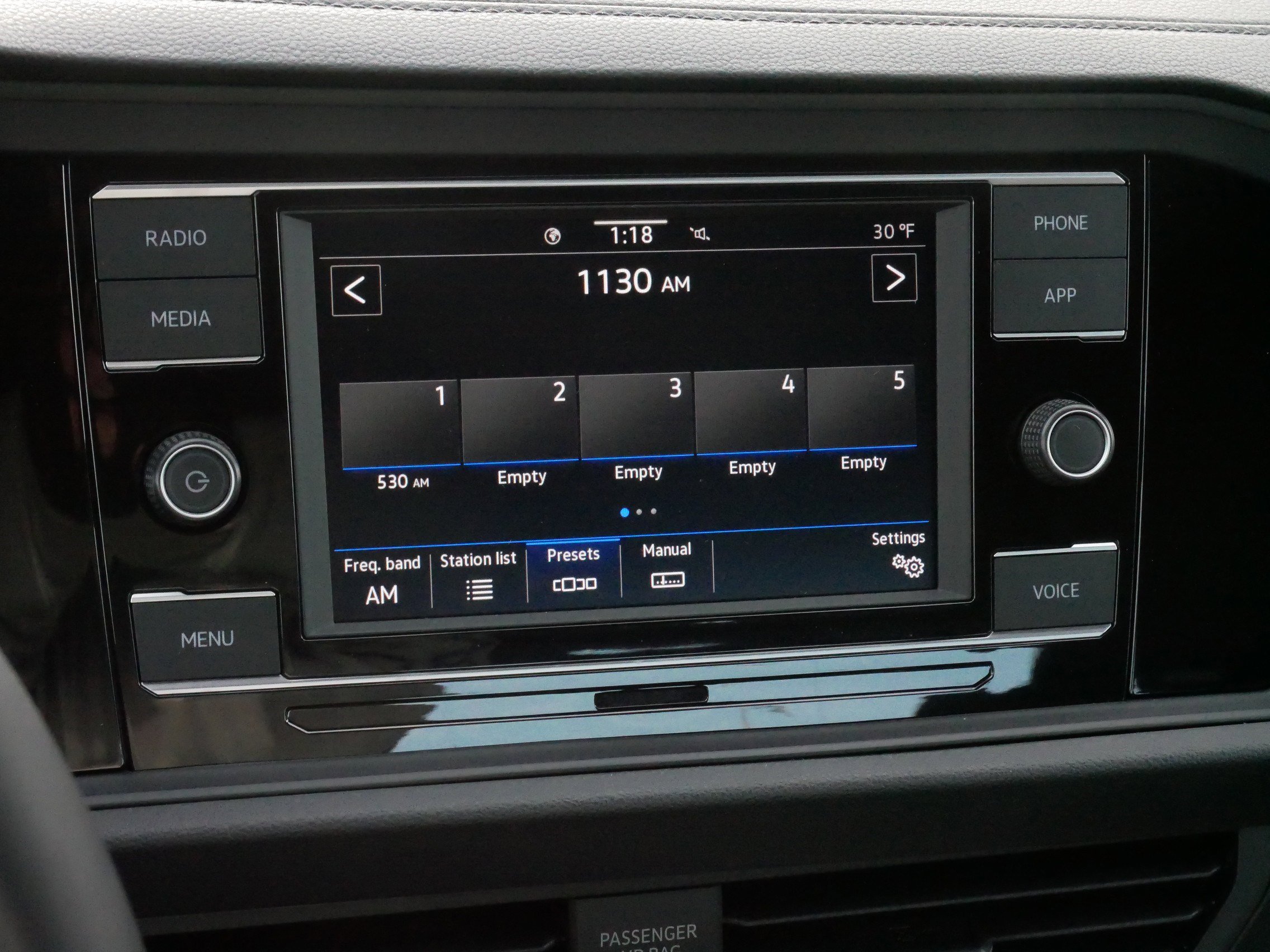 Certified 2024 Volkswagen Jetta Sport image 22