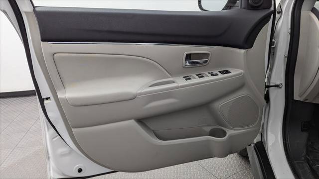 Used 2021 Mitsubishi Outlander Sport ES image 13