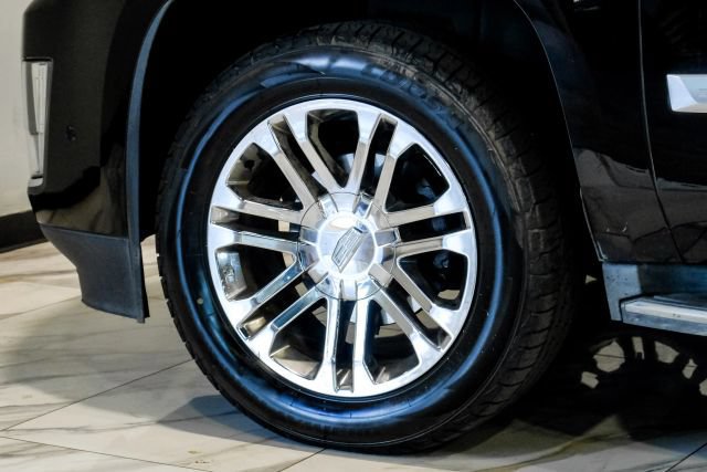 Used 2020 Cadillac Escalade 2WD image 61