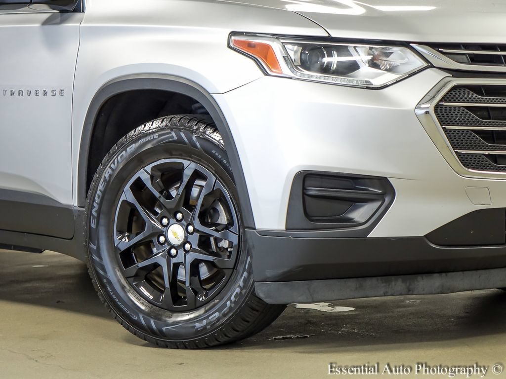 Used 2019 Chevrolet Traverse LS AWD/4WD image 4