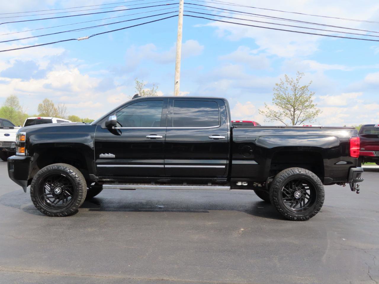 Used 2015 Chevrolet Silverado 2500 High Country w/ Duramax Plus Package AWD/4WD image 3