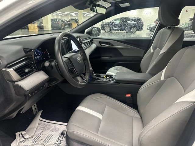 Used 2026 Toyota Camry SE FWD image 9