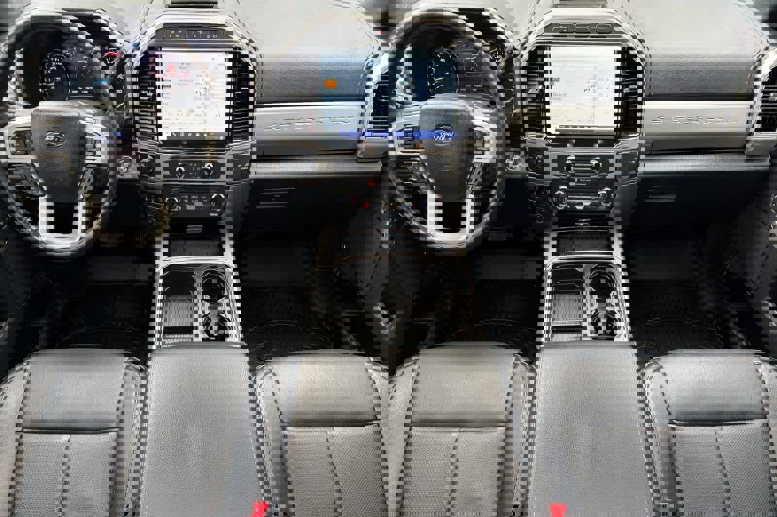 Used 2022 Ford F250 Lariat w/ Black Appearance Package image 3