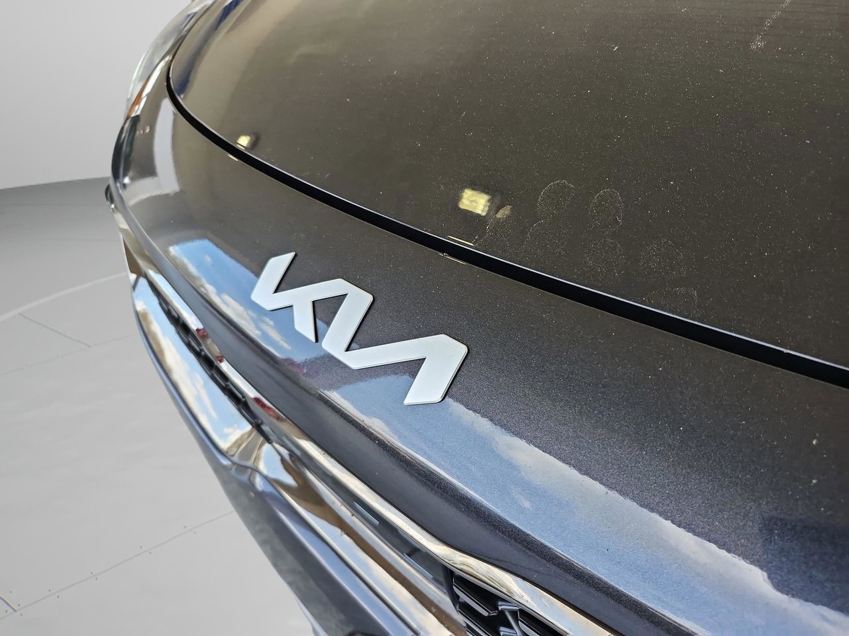 Used 2023 Kia Stinger GT-Line w/ Sun & Sound Package image 24