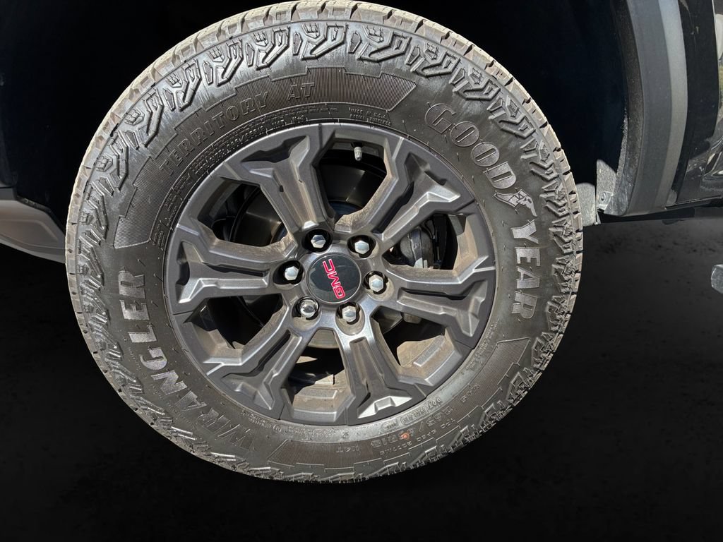 Used 2025 GMC Canyon Elevation w/ Convenience Package AWD/4WD image 10