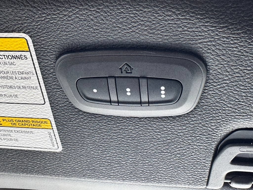 Used 2021 Jeep Wrangler Unlimited Sahara w/ Uconnect 4C Nav & Sound Group AWD/4WD image 29