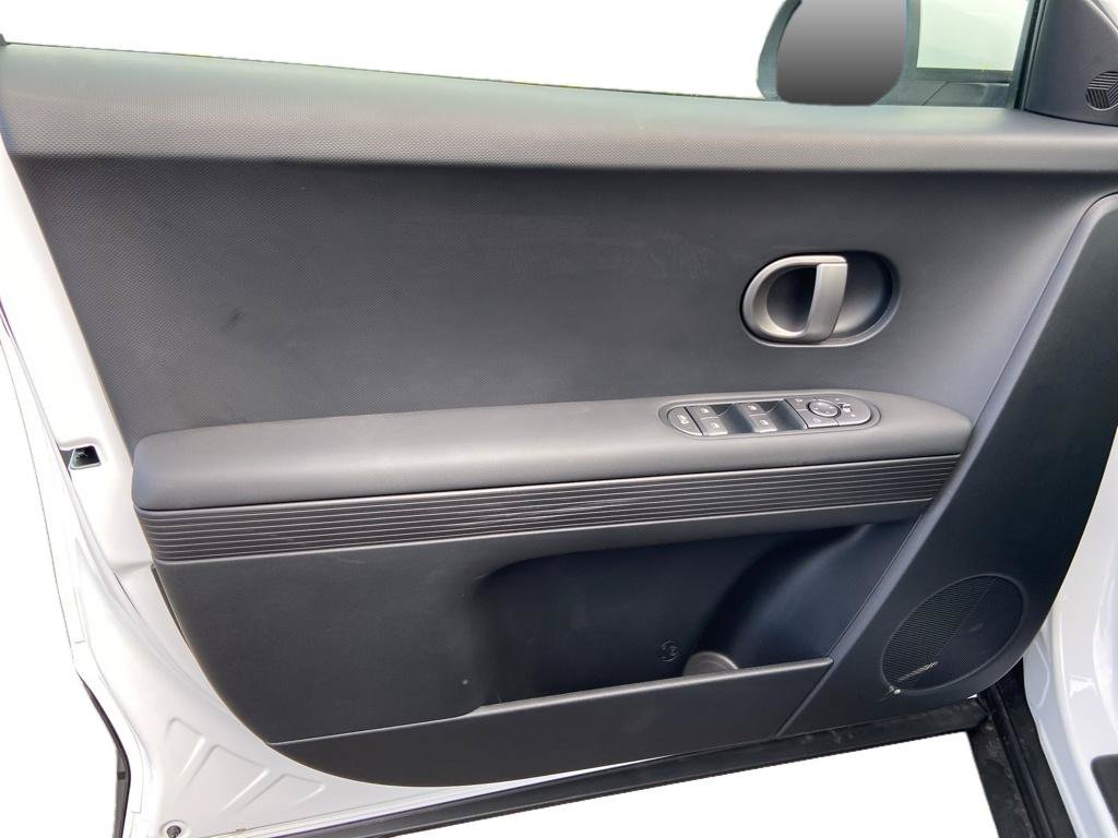 New 2026 Hyundai Ioniq 5 SE AWD/4WD image 6