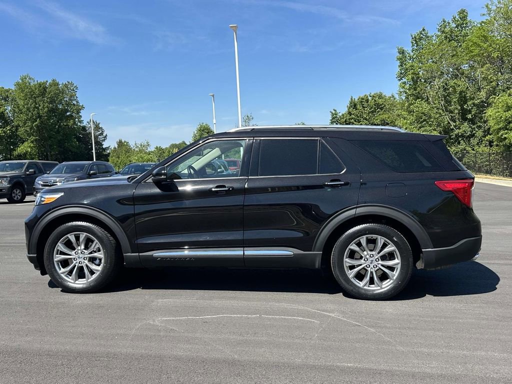 Used 2021 Ford Explorer Limited w/ Equipment Group 301A RWD image 23