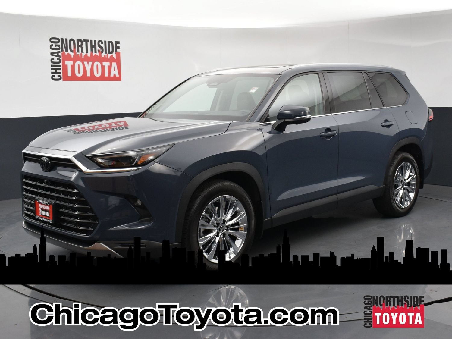 Used 2025 Toyota Grand Highlander AWD image 1
