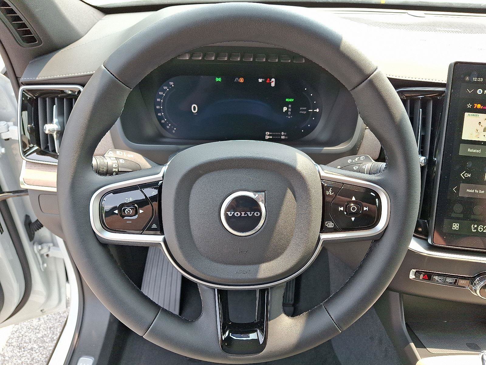 Used 2026 Volvo XC90 T8 Plus w/ Protection Package Premier image 14