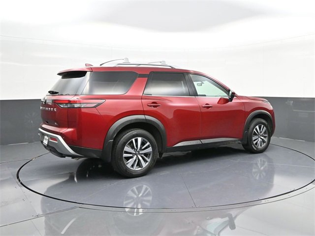 Used 2024 Nissan Pathfinder SL image 15