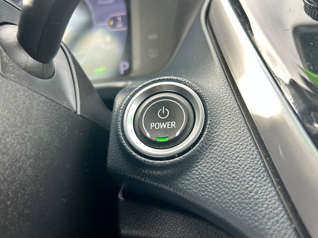 Certified 2023 Chevrolet Bolt EUV Premier w/ Sun & Sound Package image 19