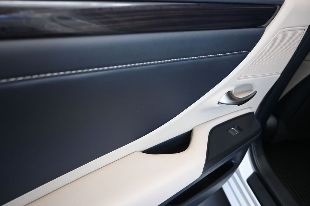 Used 2021 Lexus ES 300h w/ Premium Package FWD image 15