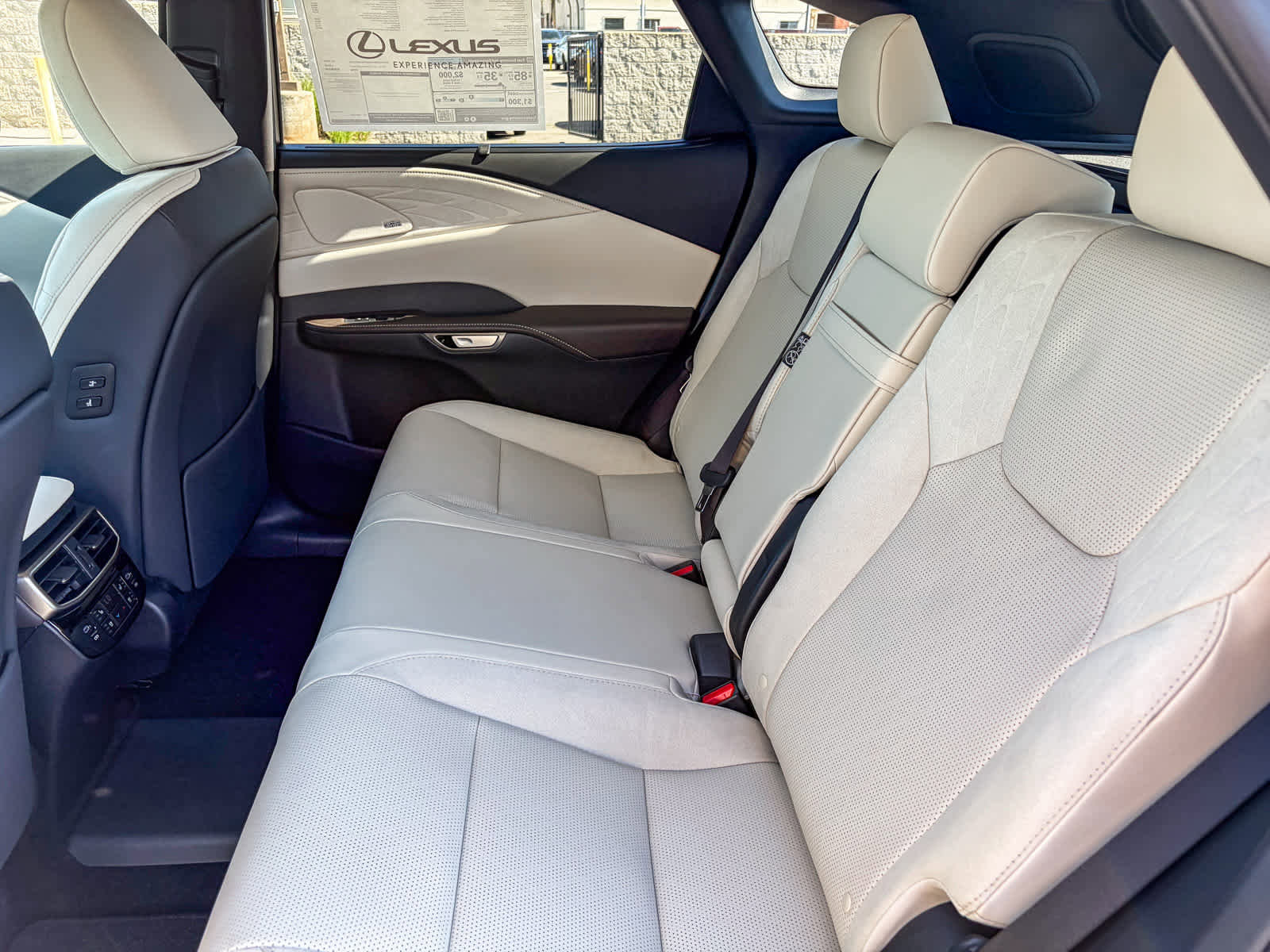 New 2026 Lexus RX 450h Luxury image 19