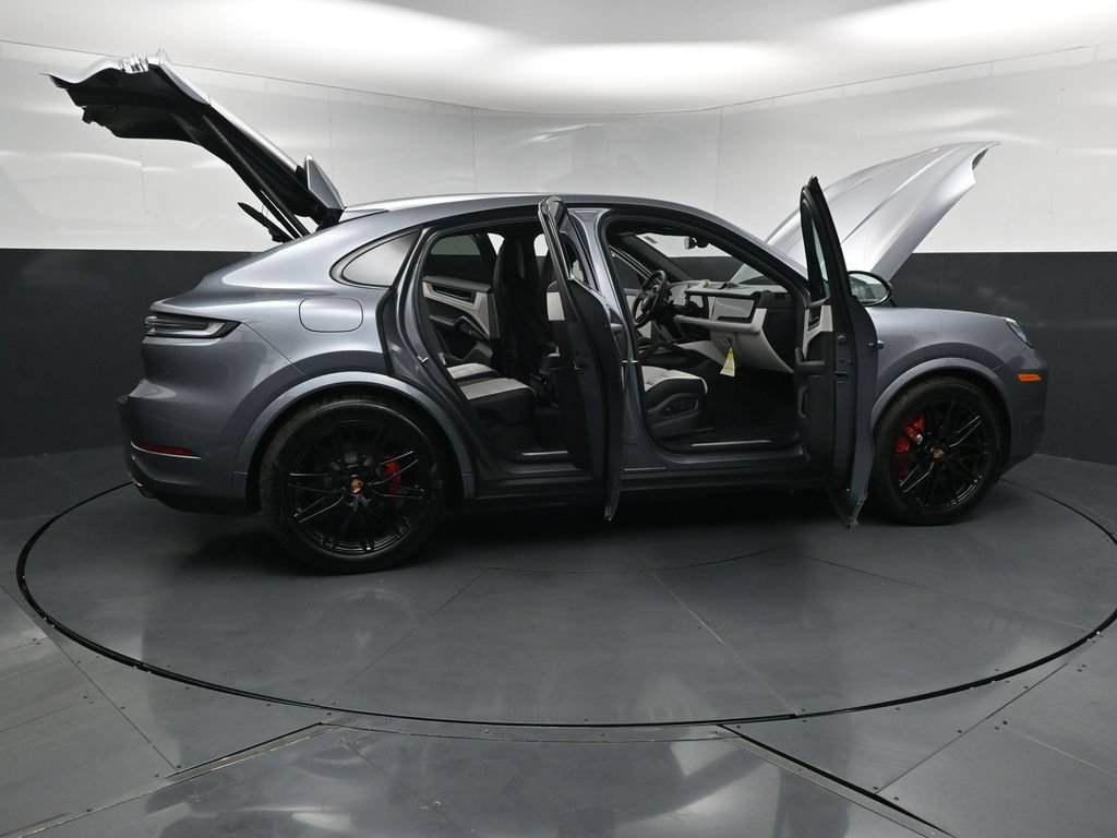 New 2026 Porsche Cayenne S AWD/4WD image 34
