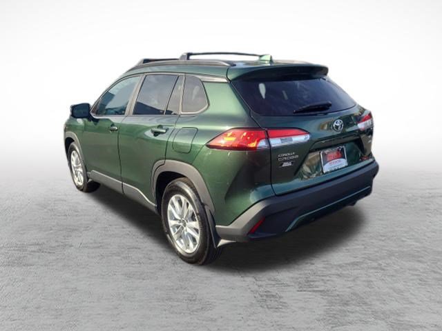 Certified 2023 Toyota Corolla Cross LE w/ Moonroof Package AWD/4WD image 5
