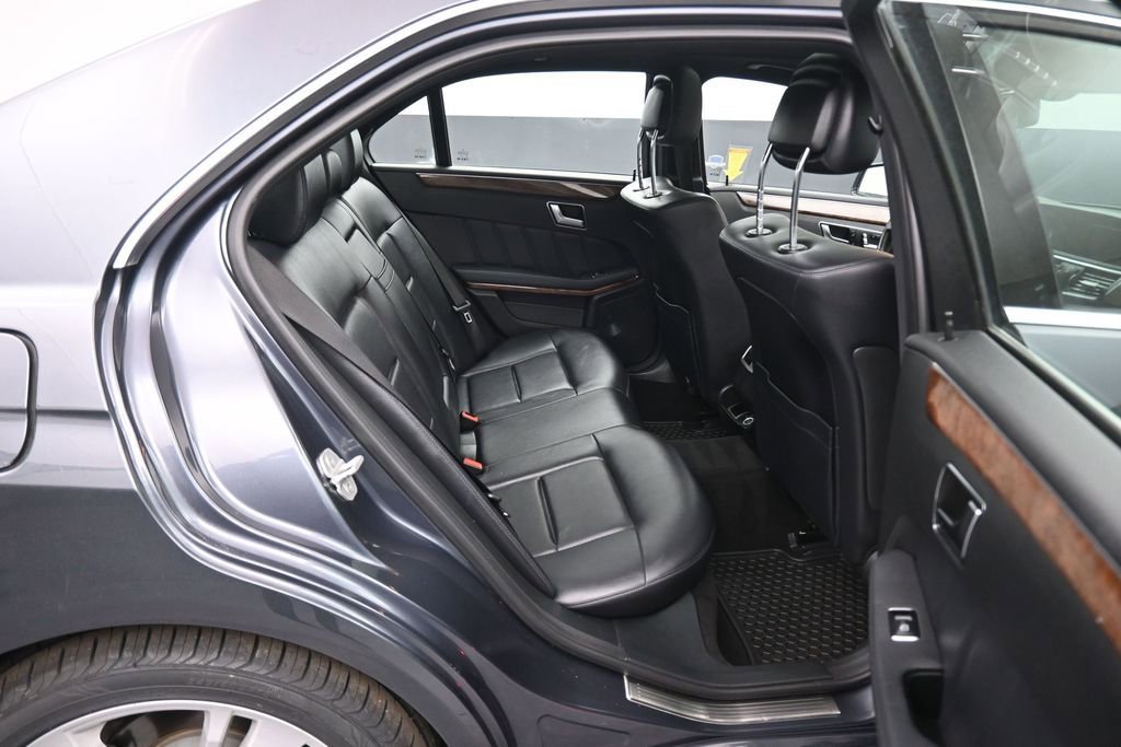Used 2012 Mercedes-Benz E 350 4MATIC Sedan image 34