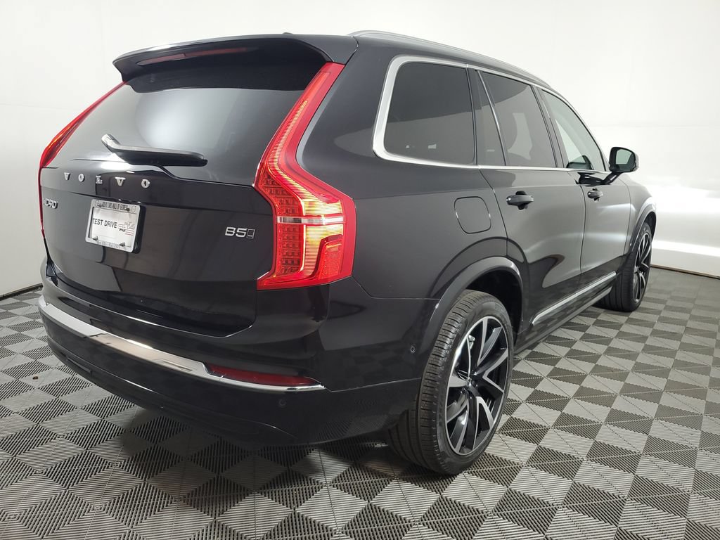 Used 2024 Volvo XC90 B5 Plus AWD/4WD image 8