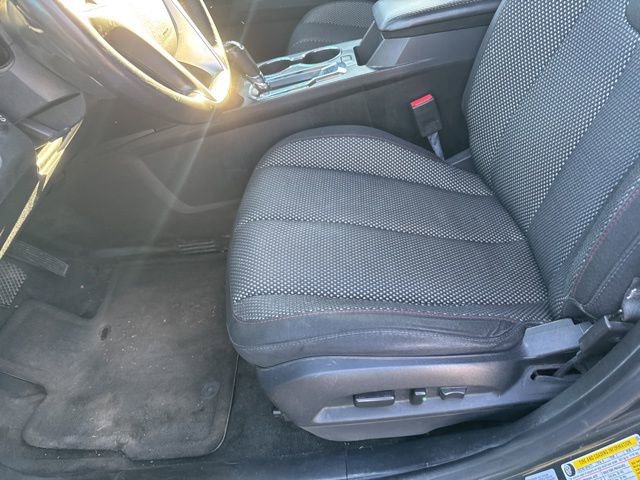 Used 2017 Chevrolet Equinox LT w/ Convenience Package image 15