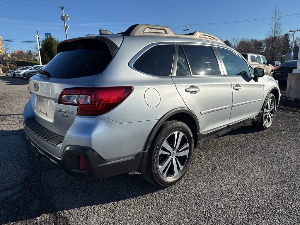 Used 2018 Subaru Outback 3.6R Limited image 5