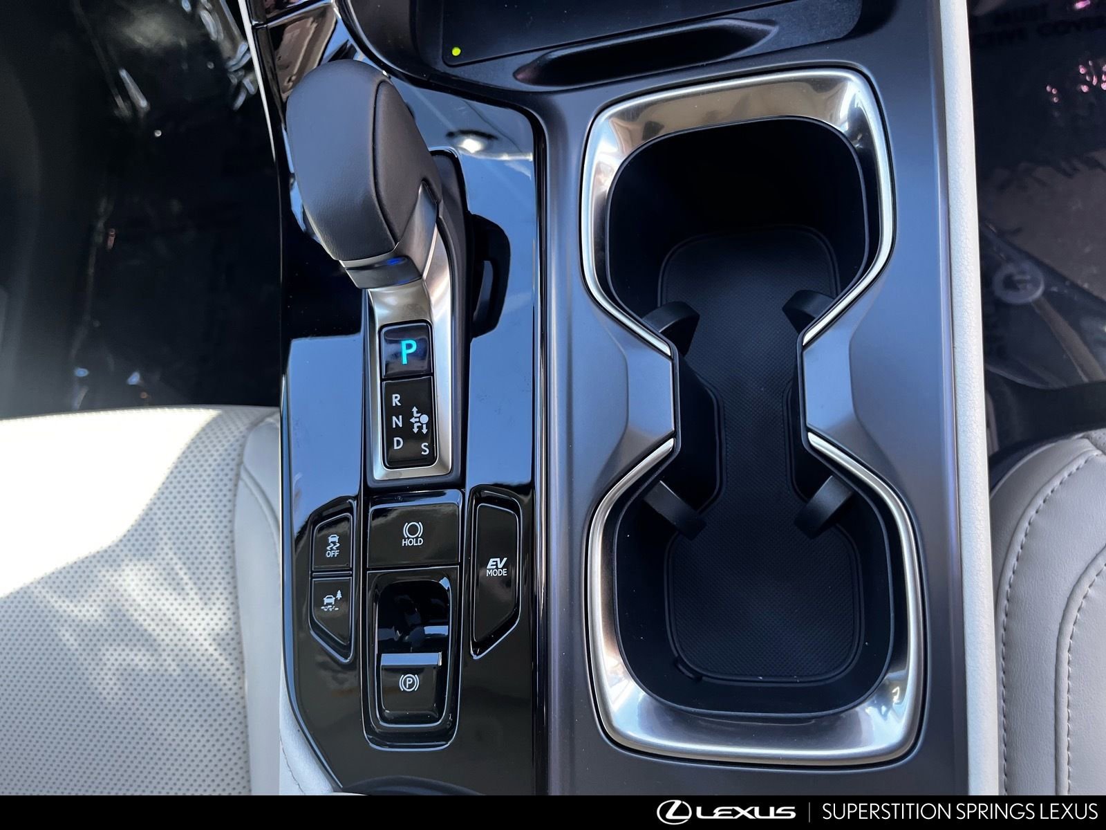 New 2026 Lexus NX 350 350h Luxury image 25